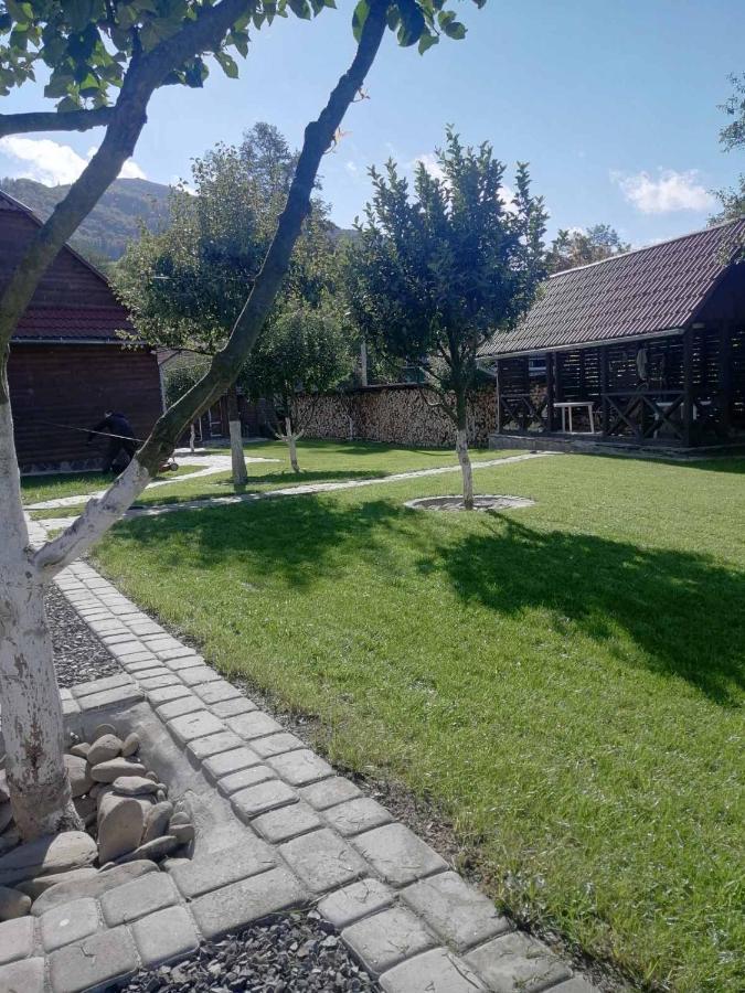Зачаровані Карпати, Воловець Exterior foto